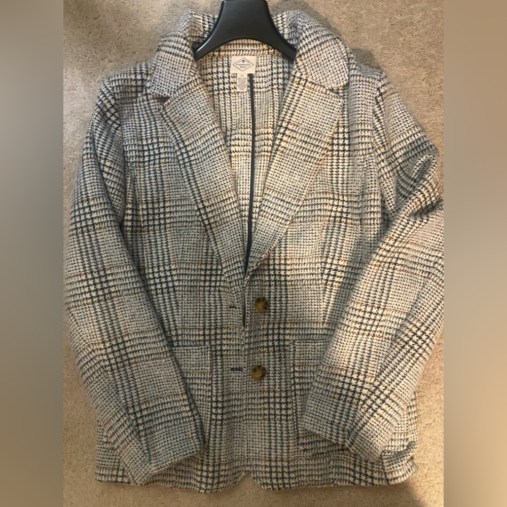 St. John's Bay Plaid Wool-Blend Blazer Jacket in Cream and Black